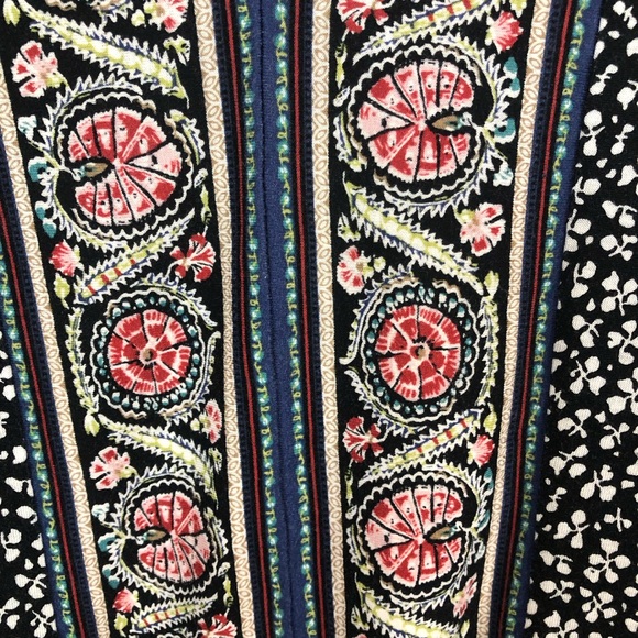 J. Jill V Neck Long Sleeve Tee Shirt Floral Border Print Soft Comfy - Picture 6 of 8